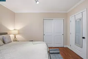 1515 14th Ave, Oakland, CA 94606 - Photo 9