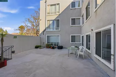 1515 14th Ave #305, Oakland, CA 94606 - Photo 15