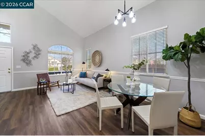 1100 Cherry Blossom Ln, Tracy, CA 95377 - Photo 5