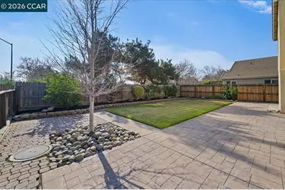 1100 Cherry Blossom Ln, Tracy, CA 95377 - Photo 31