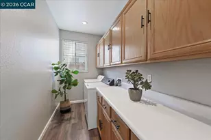 1100 Cherry Blossom Ln, Tracy, CA 95377 - Photo 21