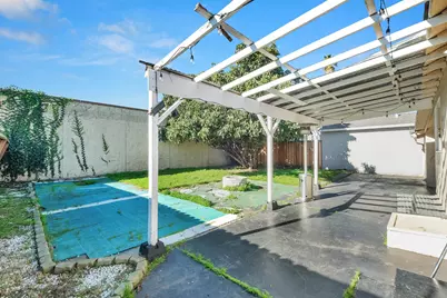 15879 Hesperian Blvd, San Lorenzo, CA 94580 - Photo 25