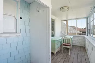 604 56th St, Oakland, CA 94609 - Photo 35