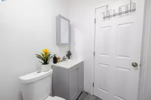 592 Willow Ave, Hayward, CA 94541 - Photo 43