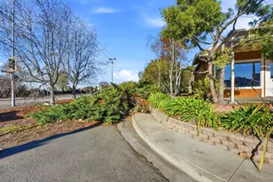 16251 Carolyn St, Castro Valley, CA 94578 - Photo 3