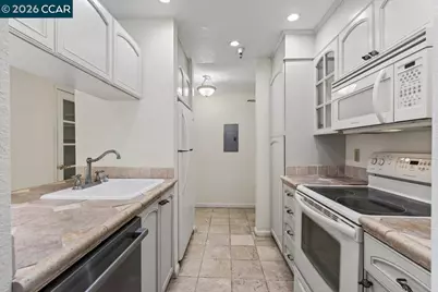 3183 Wayside Plz #320, Walnut Creek, CA 94597 - Photo 13