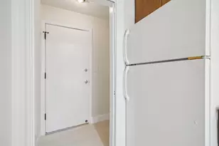 6628 Brann St, Oakland, CA 94605 - Photo 13