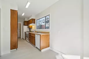 6628 Brann St, Oakland, CA 94605 - Photo 9