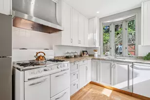 209 Fairlawn Dr, Berkeley, CA 94708 - Photo 17