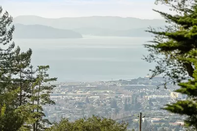 209 Fairlawn Drive, Berkeley, CA 94708 - Photo 35