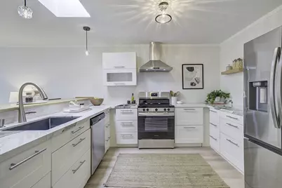 3750 Harrison St #304, Oakland, CA 94611 - Photo 7