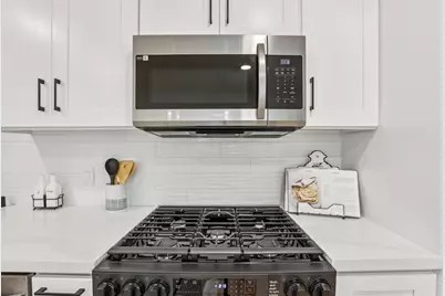 4185 Huckleberry Dr, Concord, CA 94521 - Photo 11