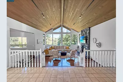 130 Hillcroft Way, Walnut Creek, CA 94597 - Photo 1