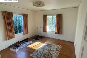 4101 Mountain View Ave, Oakland, CA 94605 - Photo 11