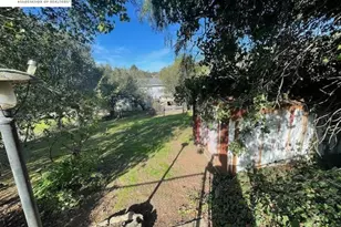 4101 Mountain View Ave, Oakland, CA 94605 - Photo 23