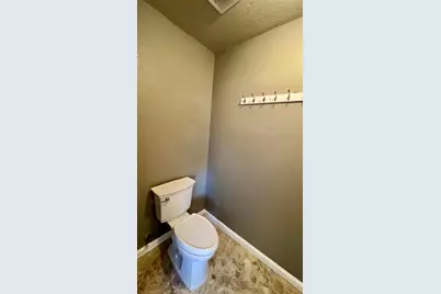 2231 Hillcrest Dr, Tracy, CA 95377 - Photo 25