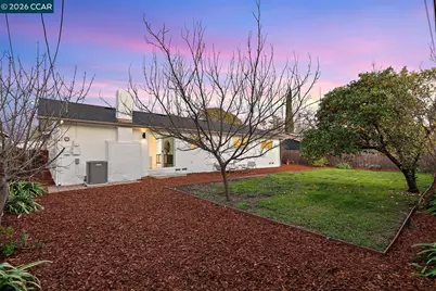 1005 Claremont Dr, Concord, CA 94518 - Photo 31