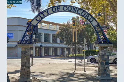 1005 Claremont Dr, Concord, CA 94518 - Photo 47