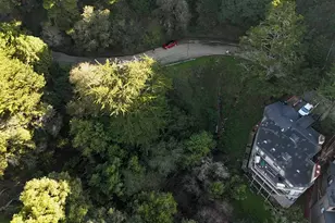 6059 Girvin Dr, Oakland, CA 94611 - Photo 5