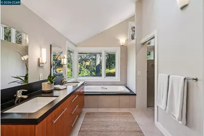 11 El Caminito, Orinda, CA 94563 - Photo 31