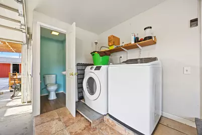 7447 Lockwood St, Oakland, CA 94621 - Photo 15