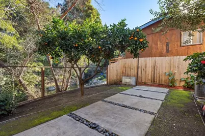 9600 Golf Links, Oakland, CA 94605 - Photo 39