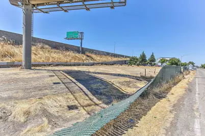 5133 St Rt 99 W Frontage Rd, Stockton, CA 95212 - Photo 3