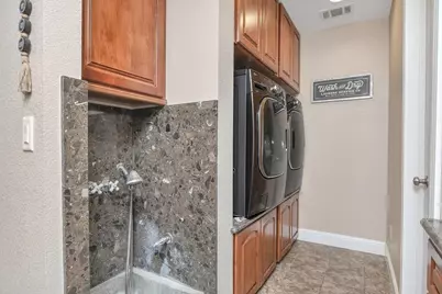 2033 Lucile Ave, Stockton, CA 95209 - Photo 19