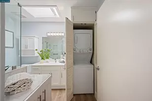 2817 Golden Rain Rd, Walnut Creek, CA 94595 - Photo 27