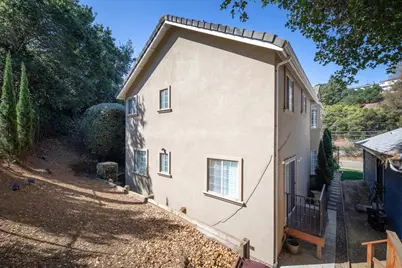 9400 Mountain Blvd, Oakland, CA 94605 - Photo 27