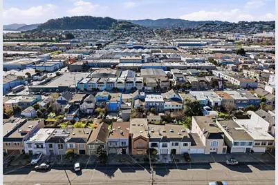 1347 Shafter Ave, San Francisco, CA 94124 - Photo 19