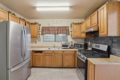 1347 Shafter Ave, San Francisco, CA 94124 - Photo 7