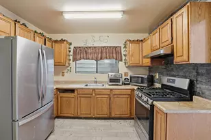 1347 Shafter Ave, San Francisco, CA 94124 - Photo 7