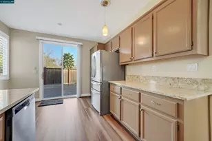 738 Marsh Pl, Fairfield, CA 94533 - Photo 13