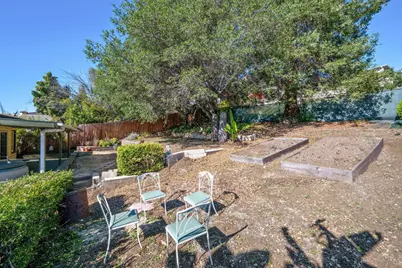 10768 Sheldon St, Oakland, CA 94605 - Photo 47