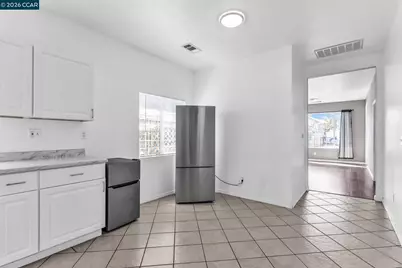 528 29th St, Richmond, CA 94804 - Photo 17