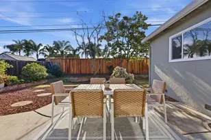 1594 Hallbrook Dr, San Jose, CA 95118 - Photo 33