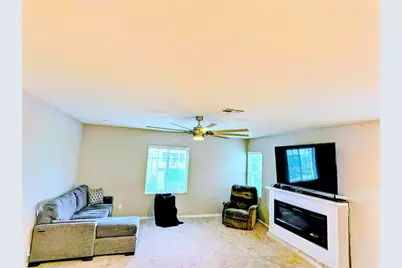 24440 Periwinkle Way, Lake Elsinore, CA 92532 - Photo 21