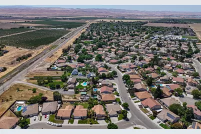 723 Ann Gabriel Ln, Tracy, CA 95377 - Photo 55