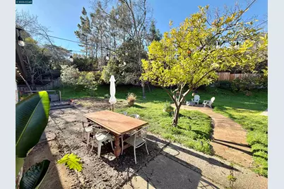 14 Bristol Ct, Pleasant Hill, CA 94523 - Photo 35