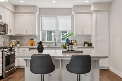 1426 Seawind Dr, Richmond, CA 94804 - Photo 17