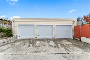 1046 Alcatraz Ave, Oakland, CA 94608 - Photo 19