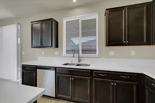 1712 House Dr, Woodland, CA 95776 - Photo 15