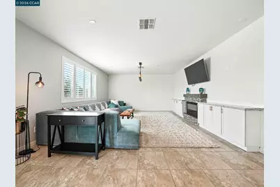 2433 Sanders Ln, Fairfield, CA 94533 - Photo 9