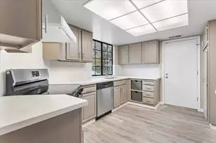 1135 Tiffany Ln, Pleasanton, CA 94566 - Photo 7