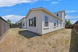 18499 Lewiston Dr, Lathrop, CA 95330 - Photo 19