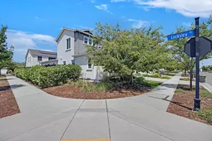 18499 Lewiston Dr, Lathrop, CA 95330 - Photo 5