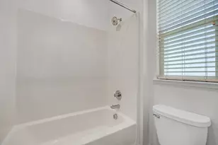 18499 Lewiston Dr, Lathrop, CA 95330 - Photo 37