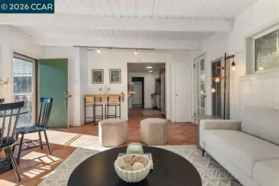 7308 Altura Pl, Oakland, CA 94605 - Photo 13