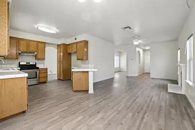 10169 Archley Ct, Elk Grove, CA 95624 - Photo 9